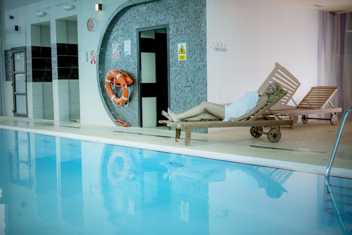 Imagen de la piscina del Hotel Magnat Resort And Spa. Foto 17