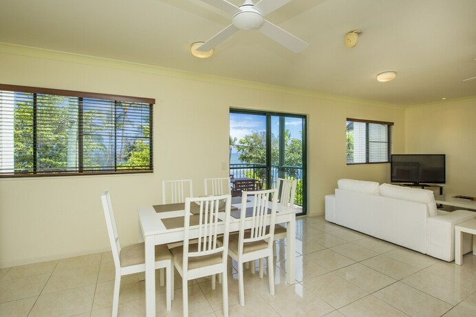 Imagen de la habitación del Hotel Magnetic Sunsets Resort. Foto 6