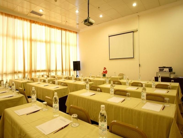 Imagen general del Hotel Magnificent International. Foto 5