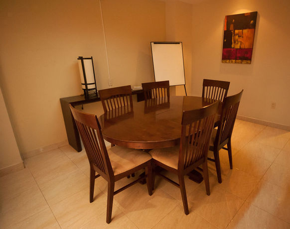 Imagen de la habitación del Hotel Magno Tepatitlan. Foto 6