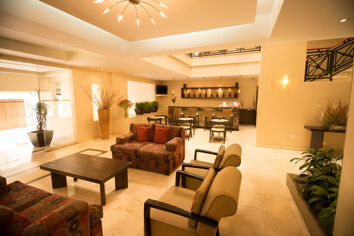 Imagen de la habitación del Hotel Magno Tepatitlan. Foto 9