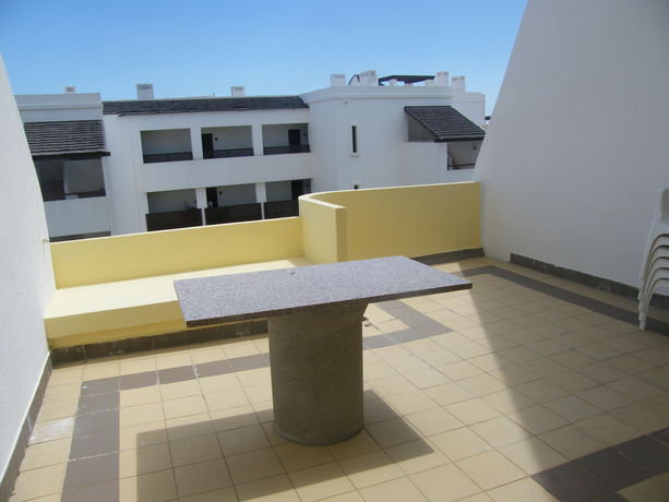 Imagen de los exteriores del Hotel Magn&oacute;lia Mar. Foto 11