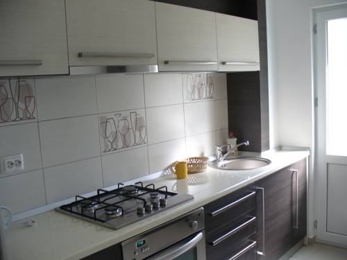 Imagen del bar/restaurante del Hotel Magnolia, Bacău. Foto 2