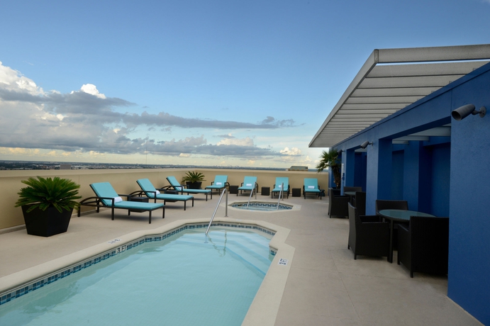 Imagen de la piscina del Hotel Magnolia Houston, A Tribute Portfolio. Foto 12