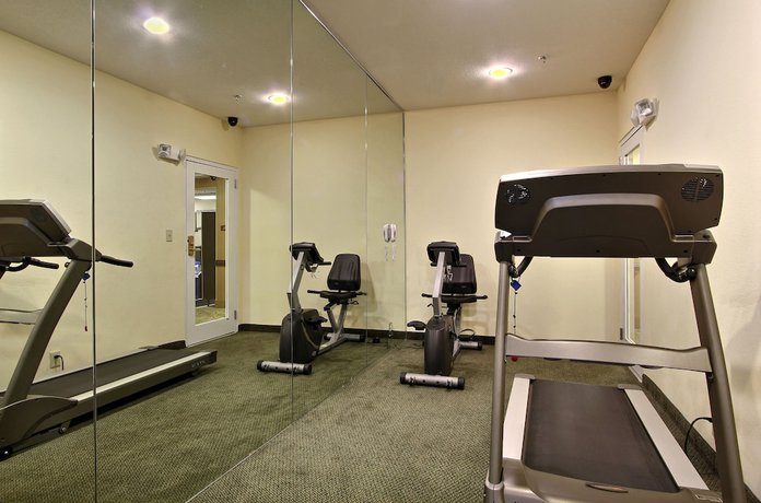 Imagen de los interiores del Hotel Magnolia Inn and Suites, Pooler. Foto 17