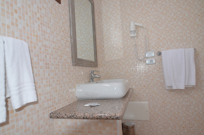 Imagen de la habitación del Hotel Magnolia, Le Grazie. Foto 12