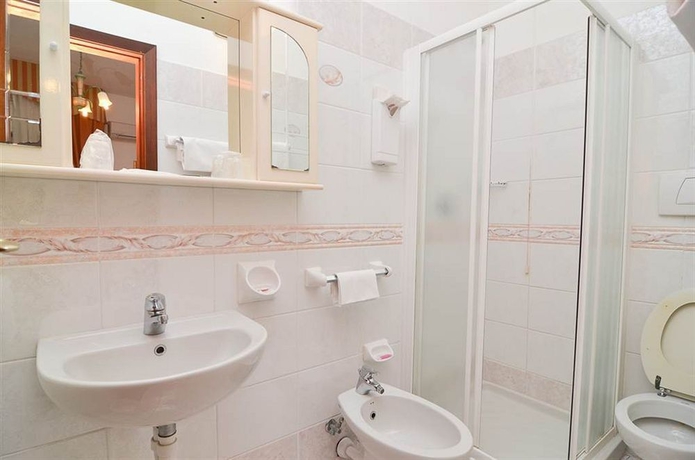 Imagen de la habitación del Hotel Magnolia, Majo. Foto 1
