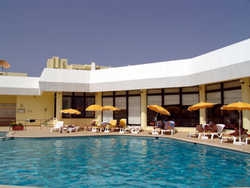 Imagen de la piscina del Hotel Magnolia Mar Beach Club. Foto 9