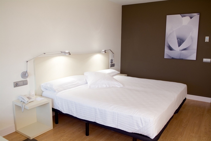 Imagen de la habitación del Hotel Magnolia Salou - Adults Only. Foto 8