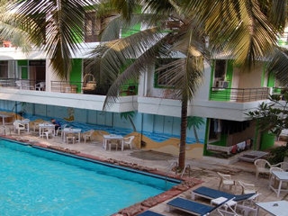 Imagen de la piscina del Hotel Magnum Resort. Foto 12