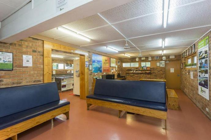 Imagen general del Hotel Magnums Airlie Beach. Foto 2