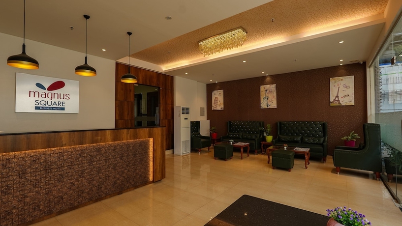 Imagen de los interiores del Hotel Magnus Square Business. Foto 18