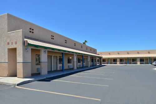 Imagen general del Hotel Magnuson Blythe, East Blythe. Foto 5