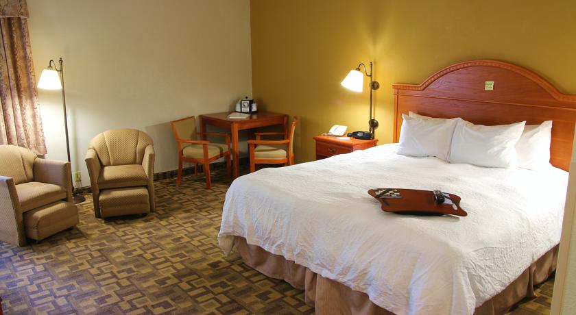 Imagen general del Hotel Magnuson Bourbonnais. Foto 8