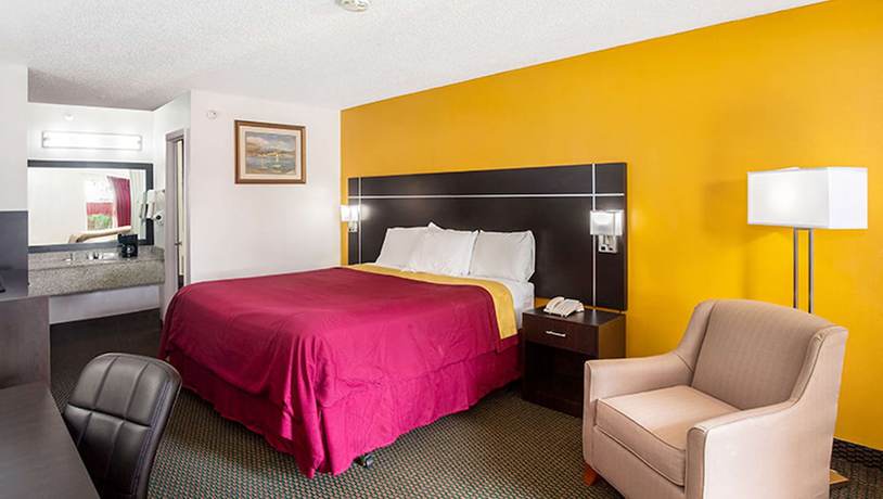 Imagen de la habitación del Hotel Magnuson Bradenton. Foto 2