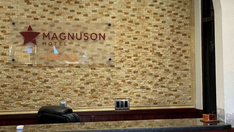 Imagen de los interiores del Hotel Magnuson Bradenton. Foto 16