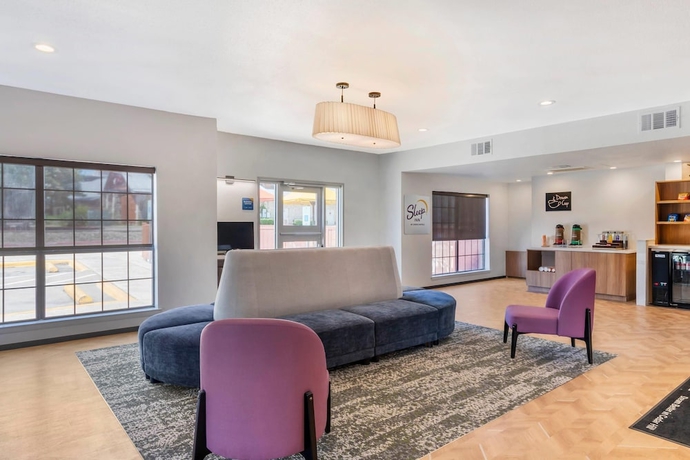 Imagen de los interiores del Hotel Magnuson Cedar Hill. Foto 14