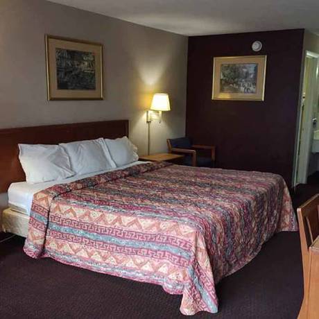 Imagen de la habitación del Hotel Magnuson Columbia. Foto 3
