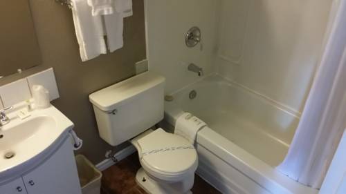 Imagen de la habitación del Hotel Magnuson Creston. Foto 8