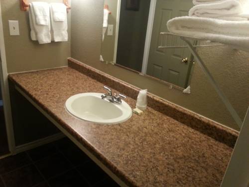 Imagen de la habitación del Hotel Magnuson Creston. Foto 13