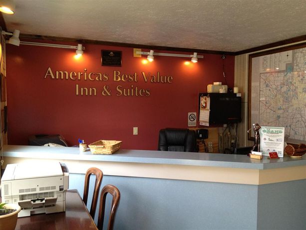 Imagen de los interiores del Hotel Magnuson Extended Stay Canton Ohio. Foto 12