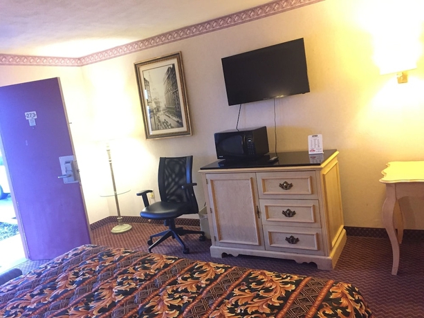 Imagen de la habitación del Hotel Magnuson Grand Harrisburg. Foto 2