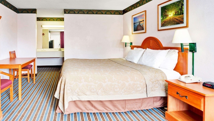 Imagen de la habitación del Hotel Magnuson Jacksonville Downtown. Foto 4