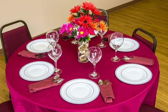 Imagen de los interiores del Hotel Magnuson Kissimmee Maingate. Foto 12
