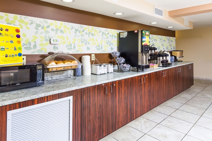 Imagen del bar/restaurante del Hotel Magnuson Kissimmee Maingate. Foto 4