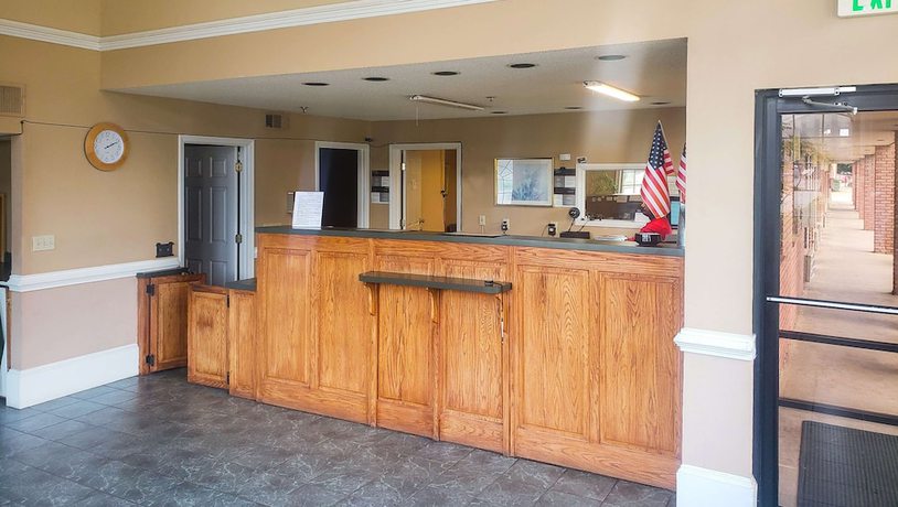 Imagen de los interiores del Hotel Magnuson Marietta. Foto 20