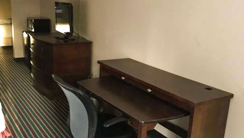 Imagen de la habitación del Hotel Magnuson Marietta. Foto 17