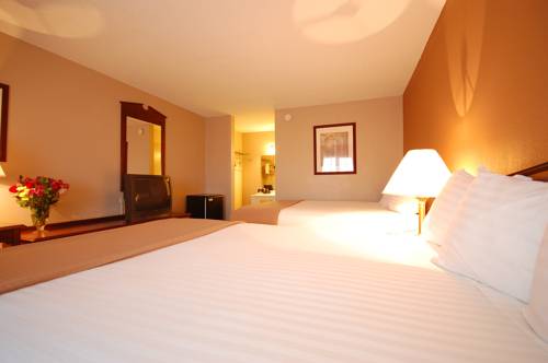 Imagen de la habitación del Hotel Magnuson Red Baron. Foto 2