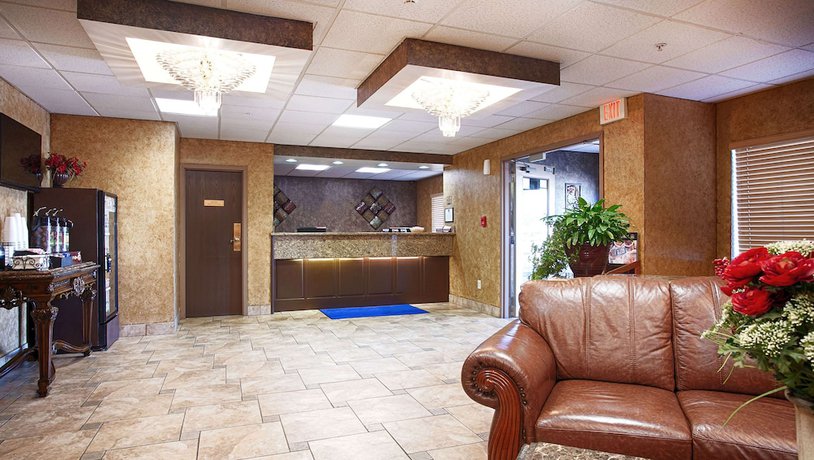Imagen de los interiores del Hotel Magnuson Sand Springs - Tulsa West. Foto 18
