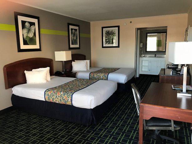 Imagen de la habitación del Hotel Magnuson Virginia Beach. Foto 8