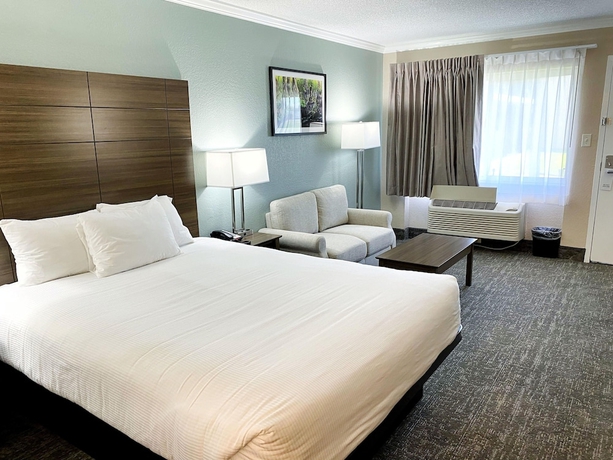 Imagen de la habitación del Hotel Magnuson Zephyrhills. Foto 12