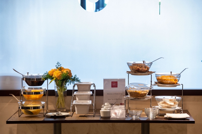 Imagen del bar/restaurante del Hotel Magris. Foto 8