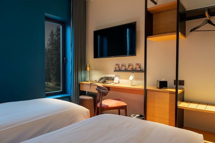 Imagen de la habitación del Hotel Mah. Foto 18