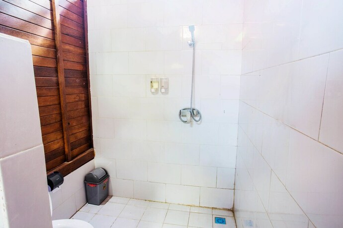 Imagen de la habitación del Hotel Maha Guru Huts. Foto 27