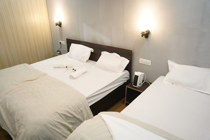 Imagen de la habitación del Hotel Maha Kumbh Mandapam. Foto 10