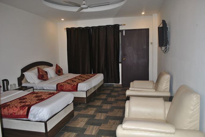 Imagen de la habitación del Hotel Maha Luxmi Palace. Foto 3