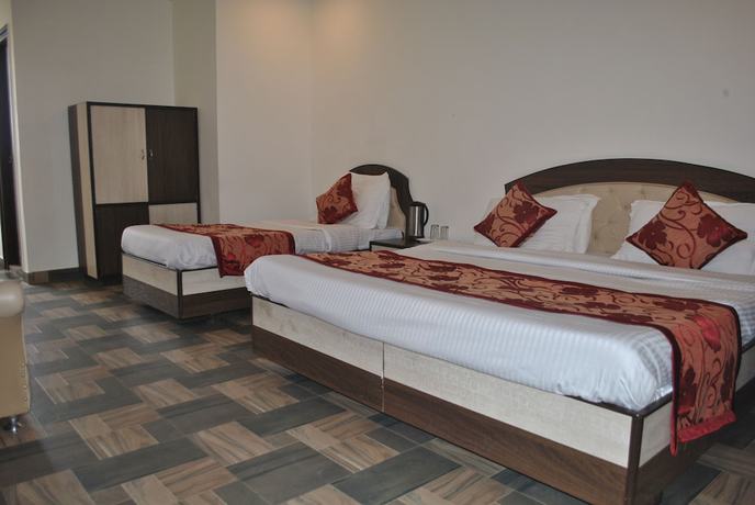 Imagen de la habitación del Hotel Maha Luxmi Palace. Foto 6