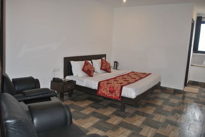 Imagen de la habitación del Hotel Maha Luxmi Palace. Foto 16