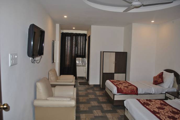 Imagen de la habitación del Hotel Maha Luxmi Palace. Foto 19