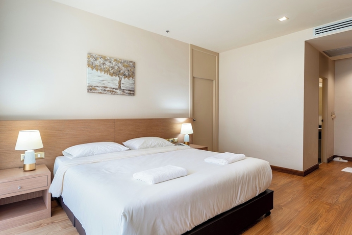 Imagen de la habitación del Hotel Mahachai Grand View. Foto 9