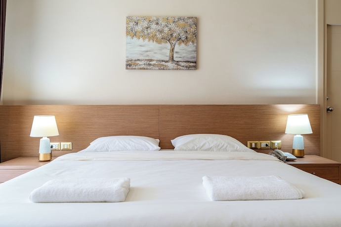 Imagen de la habitación del Hotel Mahachai Grand View. Foto 11