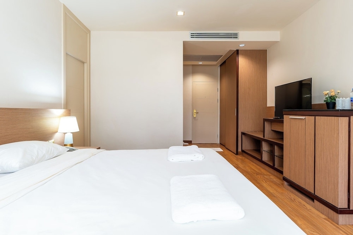 Imagen de la habitación del Hotel Mahachai Grand View. Foto 13