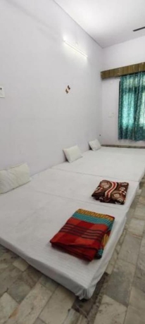 Imagen de la habitación del Hotel Mahadev inn. Foto 6