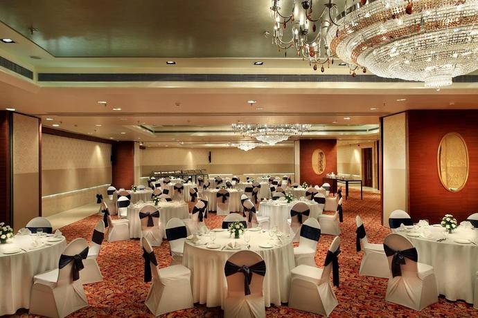 Imagen de los interiores del Hotel Mahagun Sarovar Portico Suites Ghaziabad. Foto 6
