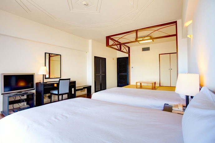 Imagen de la habitación del Hotel Mahaina Wellness Resort Okinawa. Foto 8