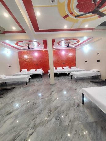 Imagen general del Hotel Mahakumbh Paryatan - Luxury Stay. Foto 1